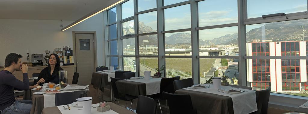 Al Marinaio Hotel Garni Тренто Экстерьер фото